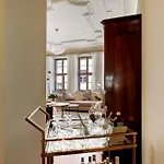Aparthotel Antique Am Schloss