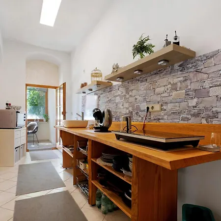 公寓式酒店 Antique Am Schloss 包岑